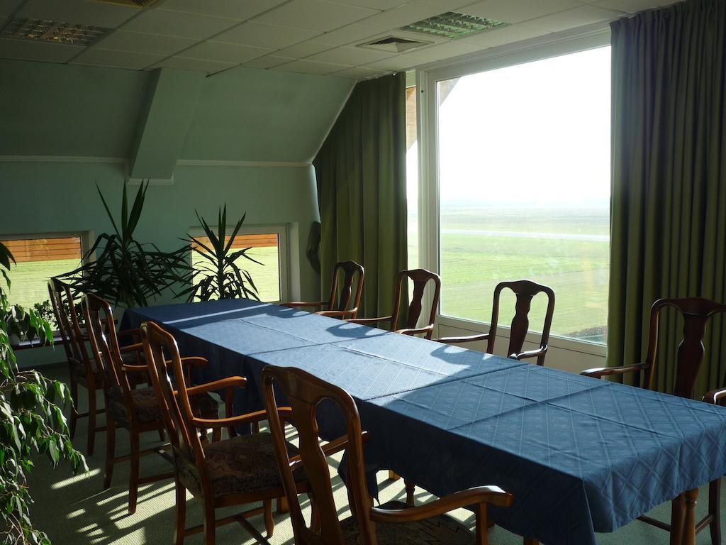 Aero Hotel & Etterem Jakabszallas Экстерьер фото