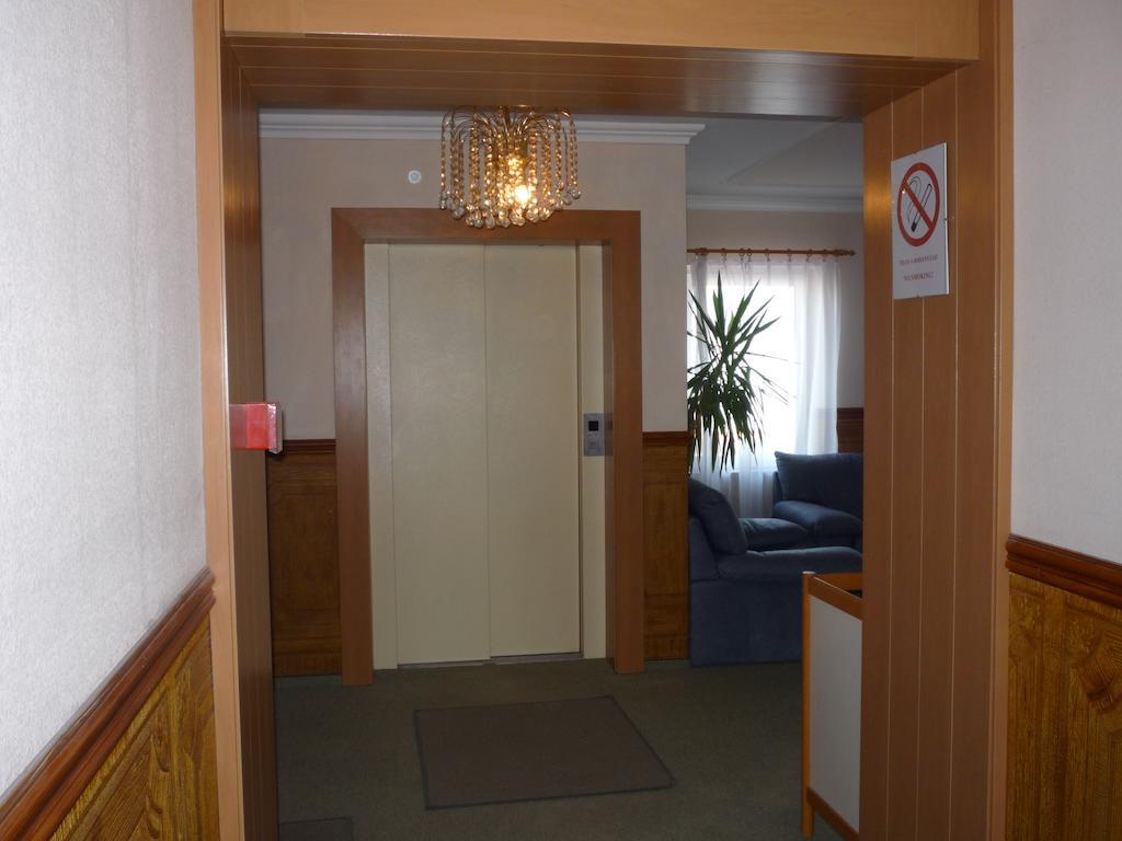 Aero Hotel & Etterem Jakabszallas Экстерьер фото